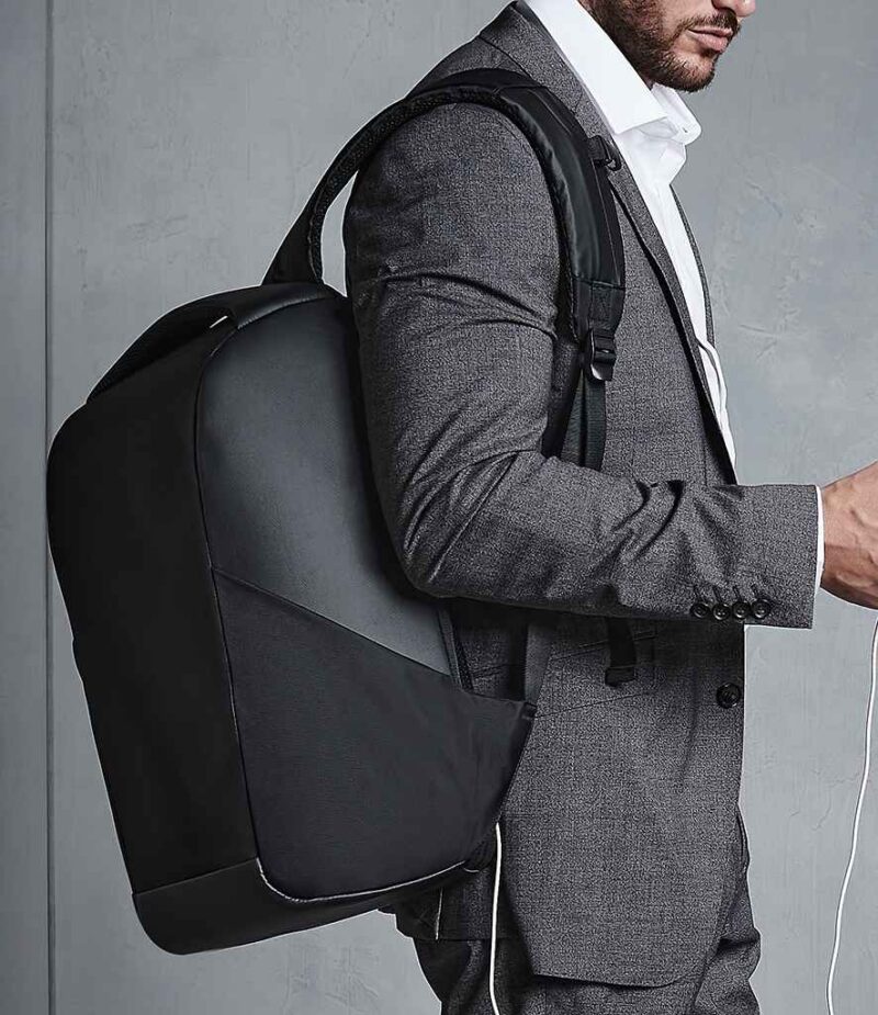 Quadra Project Charge Security Backpack XL - Image 4