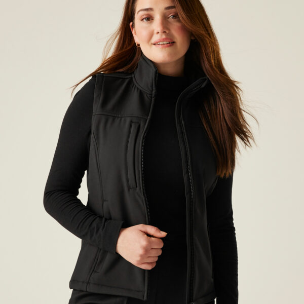 Women's Flux softshell bodywarmer - Image 3
