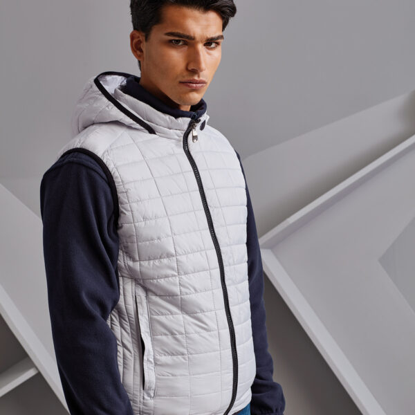 Honeycomb hooded gilet - Image 3
